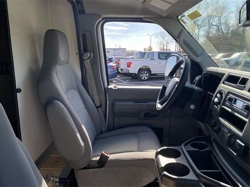 New 2025 Ford E-350 and Econoline 350 Super Duty w/ Interior Upgrade Package image 33