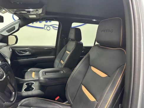 Used 2024 GMC Yukon AT4 w/ AT4 Premium Plus Package AWD/4WD image 17