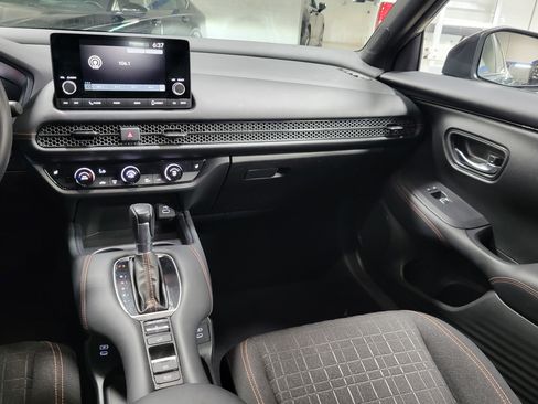 Used 2024 Honda HR-V Sport image 14