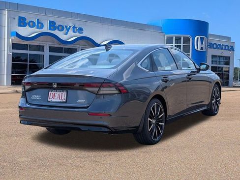 New 2026 Honda Accord Touring image 5