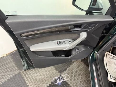 Used 2018 Audi SQ5 Premium Plus w/ S Sport Package image 23
