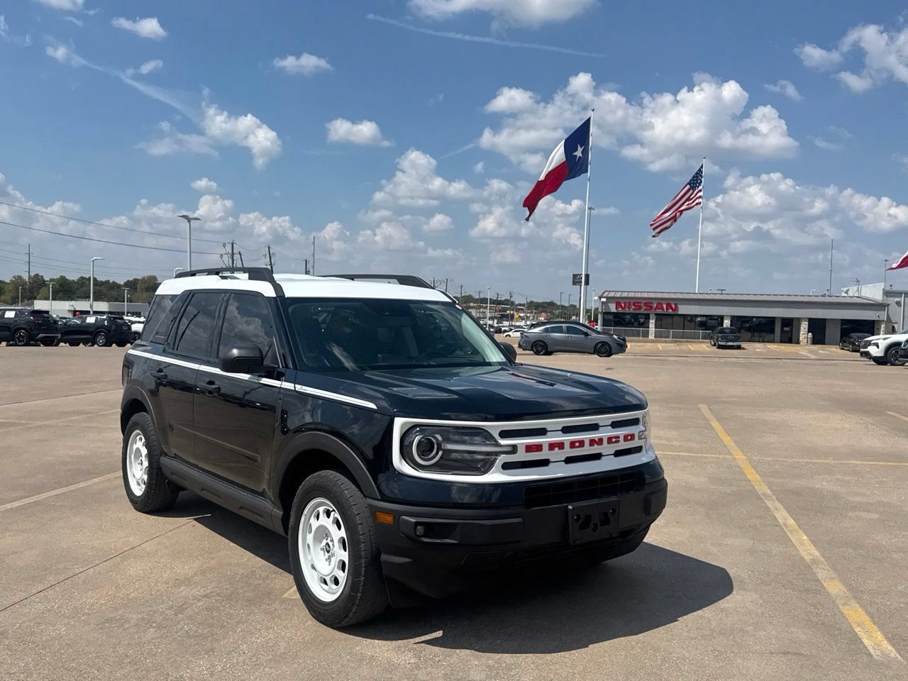 Used 2024 Ford Bronco Sport Heritage w/ Heritage Convenience Package AWD/4WD image 2