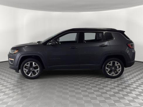 Used 2018 Jeep Compass Limited w/ Navigation Group AWD/4WD image 2