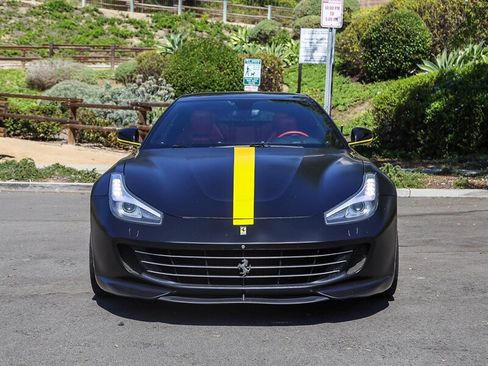 Used 2017 Ferrari GTC4Lusso AWD/4WD image 28