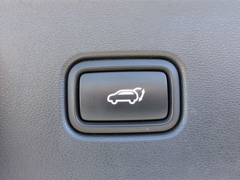 Used 2022 Hyundai Tucson Limited AWD/4WD image 14