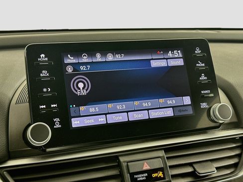 Used 2018 Honda Accord Touring image 21