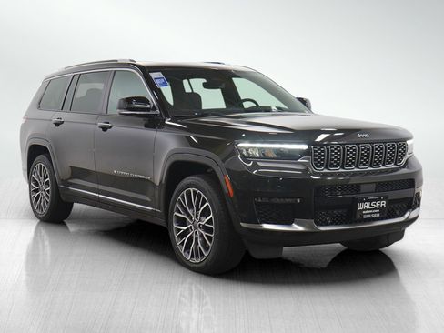 Used 2022 Jeep Grand Cherokee L Summit image 7
