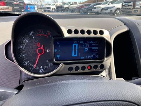 Used 2015 Chevrolet Sonic LT image 17