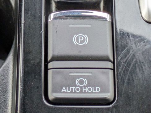 Used 2020 Mitsubishi Eclipse Cross SE FWD image 23