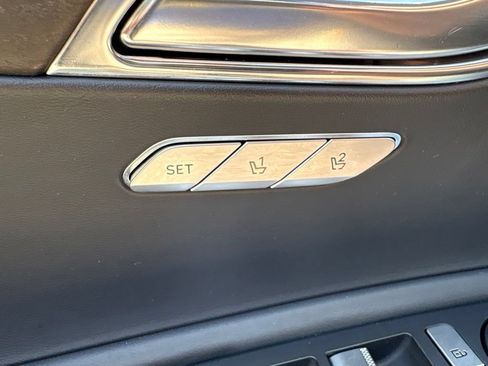 Used 2023 Genesis GV80 2.5T AWD/4WD image 13