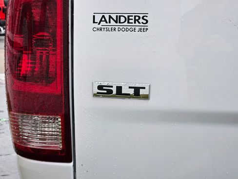 Used 2017 RAM 1500 Classic SLT RWD image 25