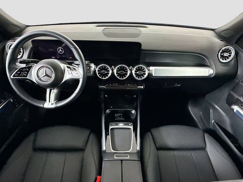 Used 2025 Mercedes-Benz GLB 250 image 13