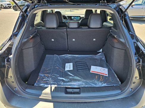 New 2026 Nissan Kicks SR w/ Cold Weather Package AWD/4WD image 20