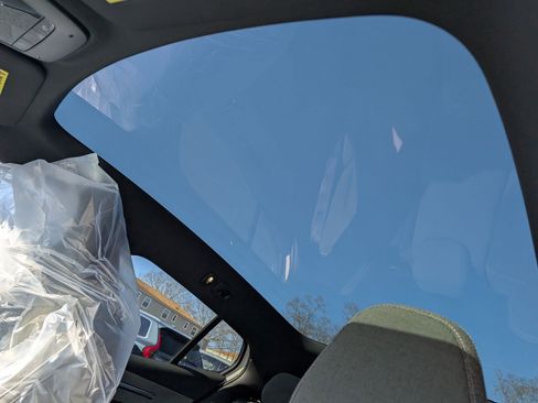 New 2026 Volvo EX30 Cross Country Ultra w/ Protection Package Premier image 10