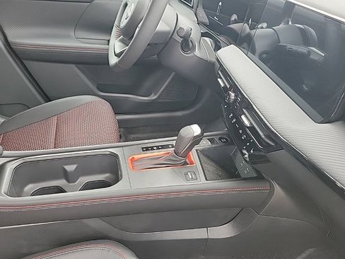 New 2026 Nissan Kicks SR image 42