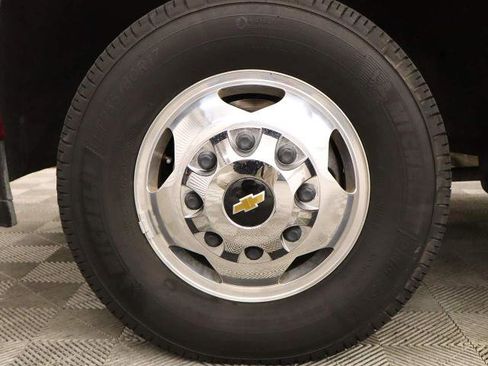 Used 2023 Chevrolet Silverado 3500 High Country w/ LPO, Hitch Package image 15