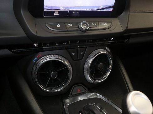 Certified 2023 Chevrolet Camaro LT w/ Technology Package image 19