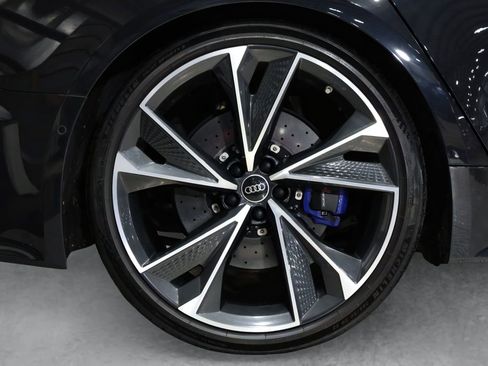 Used 2022 Audi RS 7 Sportback AWD/4WD image 13
