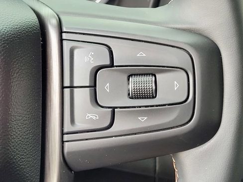 Used 2024 GMC Yukon AT4 w/ Technology Package image 25