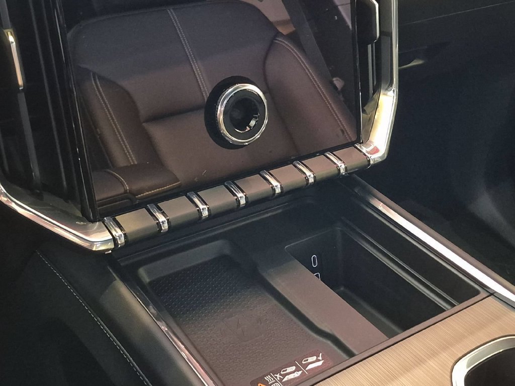 New 2027 GMC Acadia Elevation w/ Black Edition FWD image 9