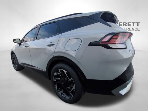 Used 2024 Kia Sportage SX image 5