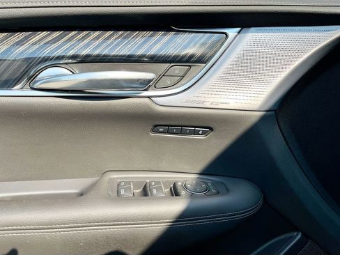 Used 2024 Cadillac XT6 Premium Luxury w/ Technology Package image 18