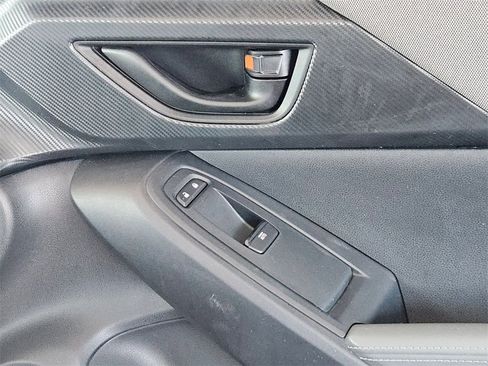 Used 2024 Subaru Crosstrek 2.0i Premium image 33