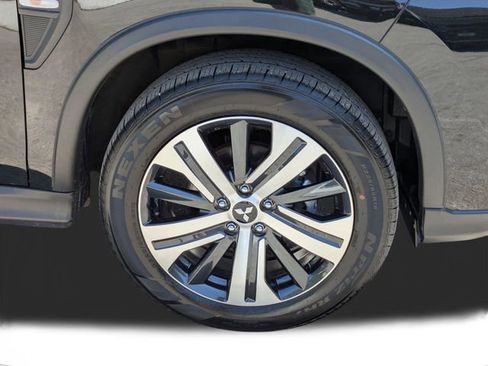 Used 2025 Mitsubishi Outlander Sport ES AWD/4WD image 11