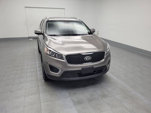 Used 2018 Kia Sorento LX image 14