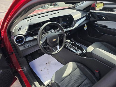New 2026 Chevrolet Trax LT w/ LT Convenience Package image 10
