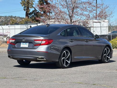 Used 2019 Honda Accord Sport image 2