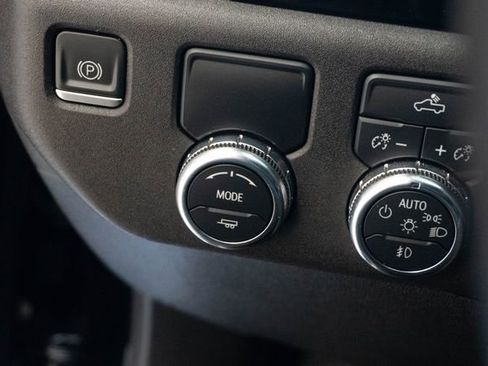 Used 2022 GMC Sierra 1500 Elevation RWD image 23