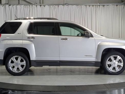 Used 2017 GMC Terrain SLT w/ Open Road Package AWD/4WD image 11