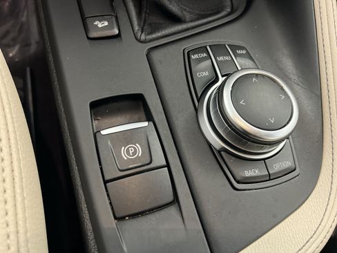 Used 2022 BMW X1 xDrive28i AWD/4WD image 34