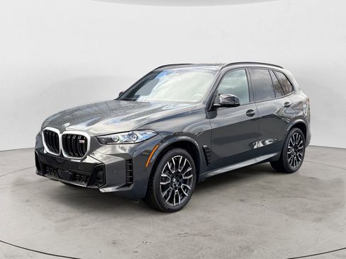 New 2026 BMW X5 M60i image 3