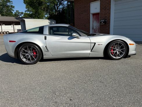 Used 2009 Chevrolet Corvette Z06 RWD image 29