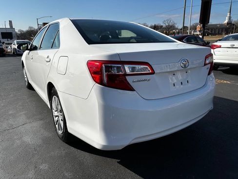 Used 2012 Toyota Camry LE image 5