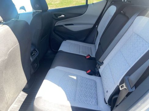 Used 2023 Chevrolet Equinox LS w/ LS Convenience Package AWD/4WD image 7