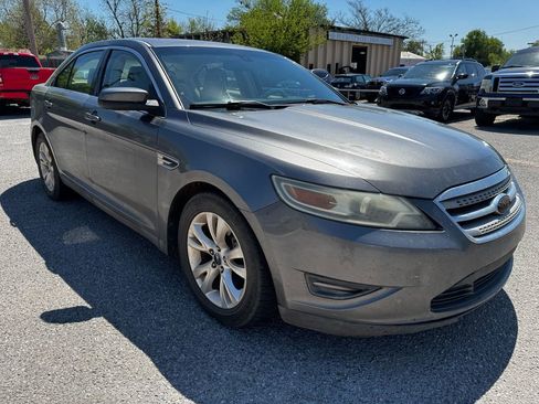 Used 2011 Ford Taurus SEL w/ 201A Rapid Spec Order Code image 4