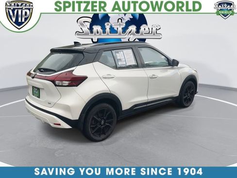 Used 2023 Nissan Kicks SR w/ SR Premium Package FWD image 9