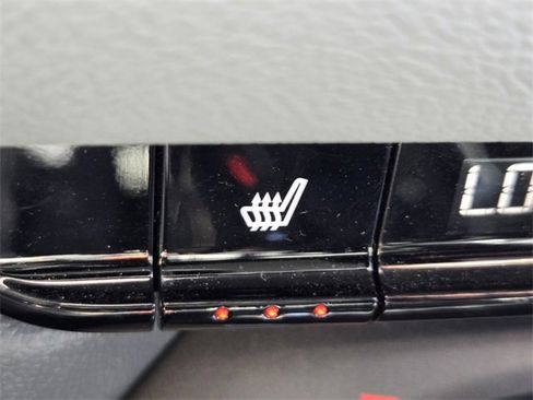 Used 2022 Chevrolet Blazer LT image 22