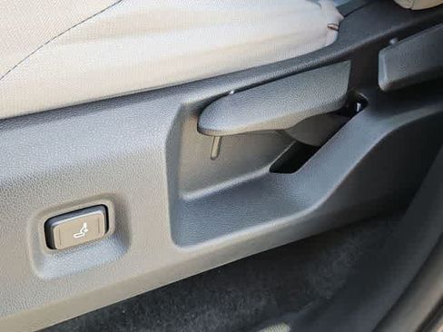 Certified 2026 Toyota Tacoma SR5 RWD image 15