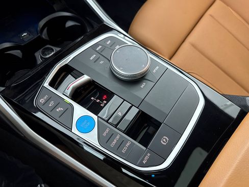 Used 2023 BMW i4 eDrive40 w/ Premium Package RWD image 18