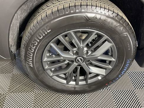 New 2025 Nissan Rogue S image 31