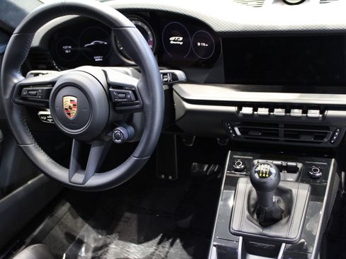 Used 2022 Porsche 911 GT3 image 19