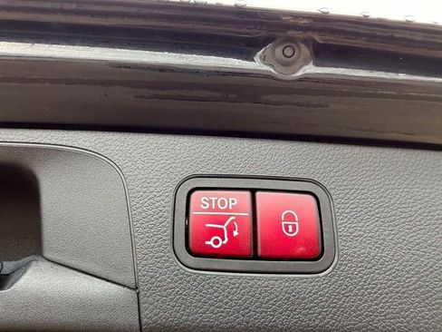 Used 2022 Mercedes-Benz GLC 300 4MATIC image 5