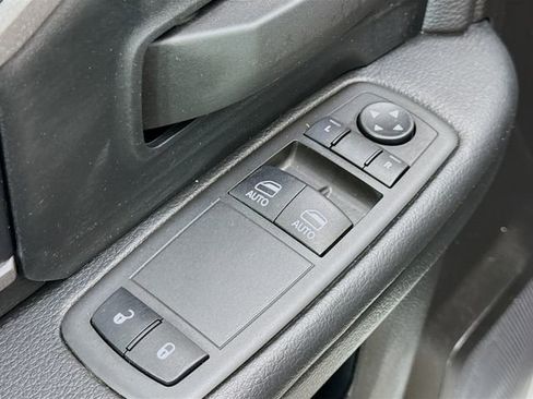 Used 2022 RAM 3500 Tradesman image 16