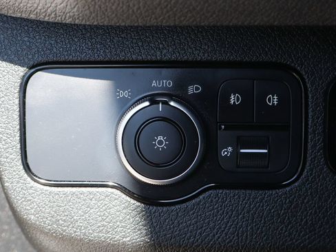 Used 2020 Mercedes-Benz Sprinter 3500 image 26
