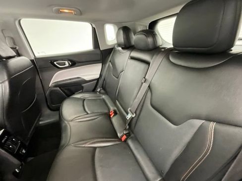 Used 2022 Jeep Compass Limited AWD/4WD image 6