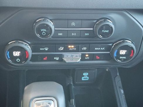 New 2025 Ford Bronco Big Bend image 14